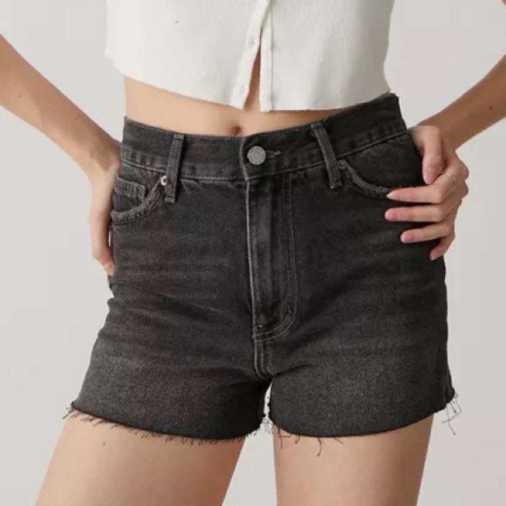 BDG Girlfriend High Rise Black Shorts